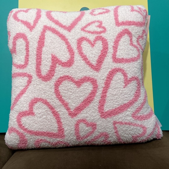 Cupcakes & Cashmere HEART Pillow - Picture 2 of 5